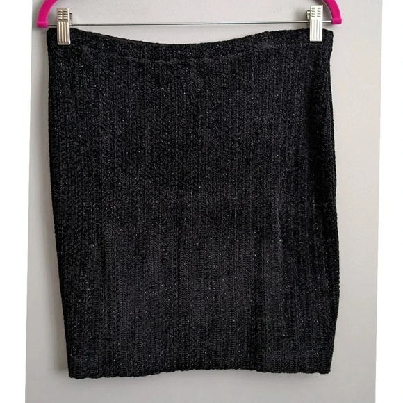 St. John Chenille Skirt - Picture 6 of 7